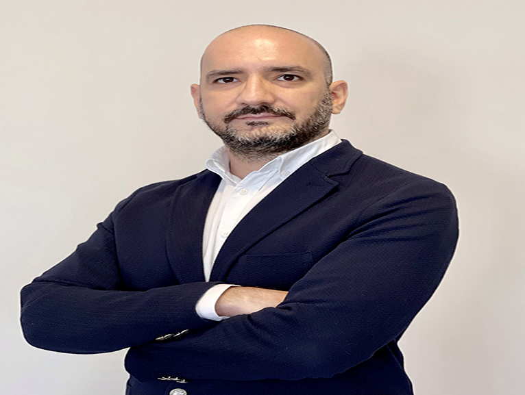 YAZLIK KONUTTA Z�RVE: BODRUM VE �E�ME